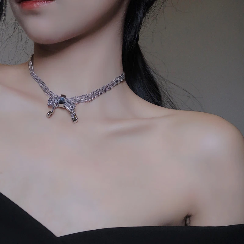 Женское Ожерелье с широкой цепью толстая цепь серебристого цвета бантом