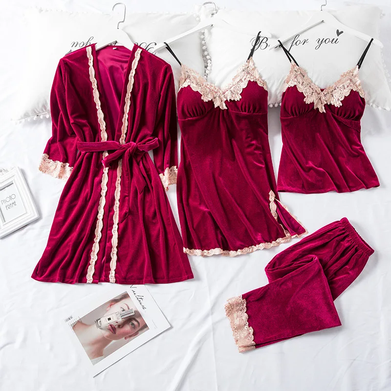 

2020 Autumn Winter Women Pajamas Sets Warm Gold Velvet 4 Pieces Lace Pijama Spaghetti Strap Nightwear With Chest Pads Pyjama