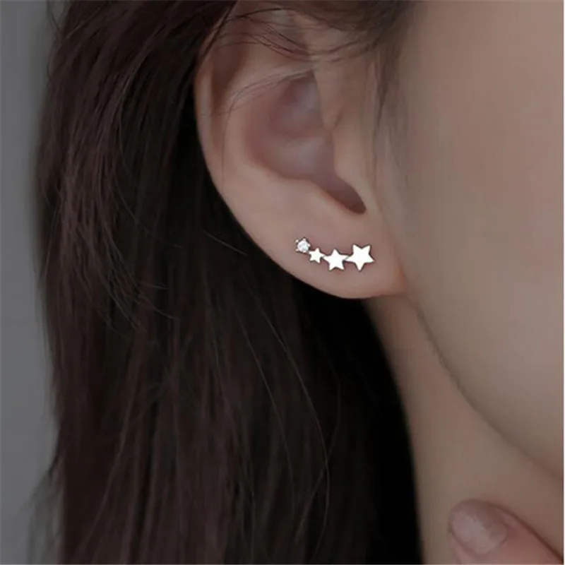

Серьги-гвоздики женские из серебра 925 пробы с цирконом
