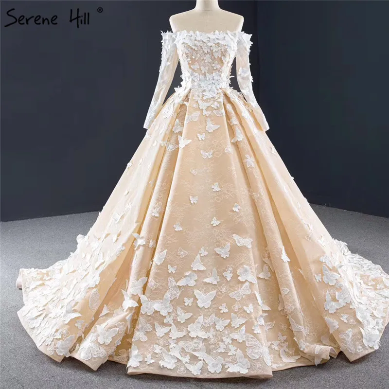 Цвета шампанского с длинными рукавами и бабочкой ручной работы свадебные платья