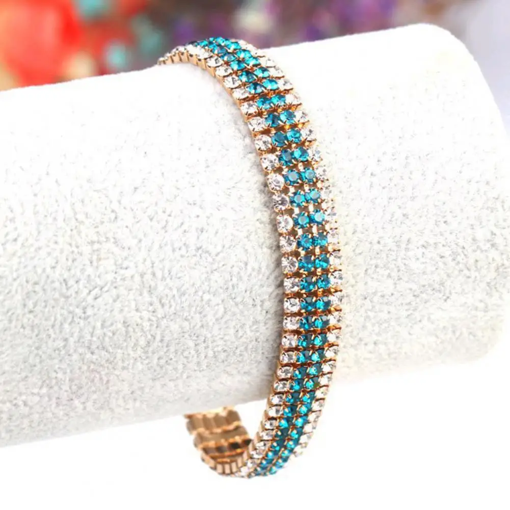 

Charming Skin-friendly Four Rows Wedding Bracelet for Valentine Day