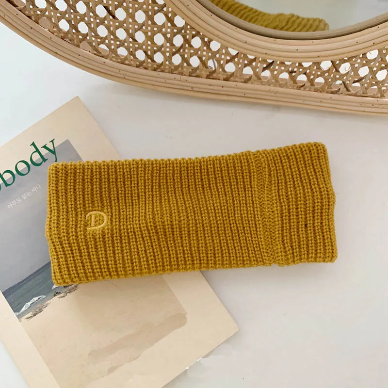 Повязка на голову женская из шерсти модный однотонный мягкий ободок с алфавитом