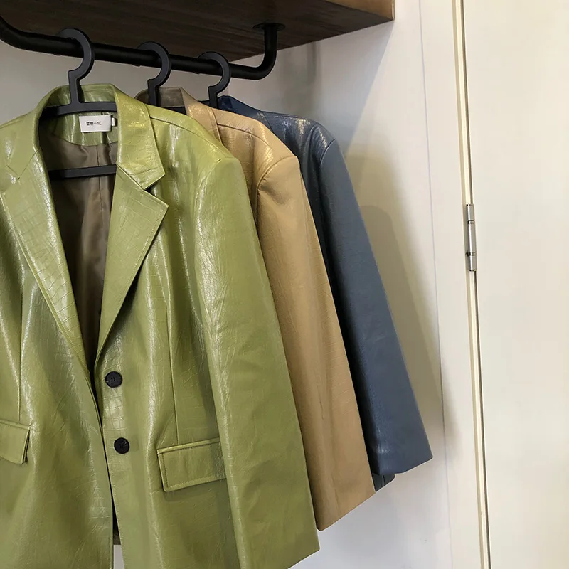 

Женская кожаная куртка с крокодиловым узором, зеленая или синяя повседневная куртка из искусственной кожи с длинным рукавом и воротником-к...