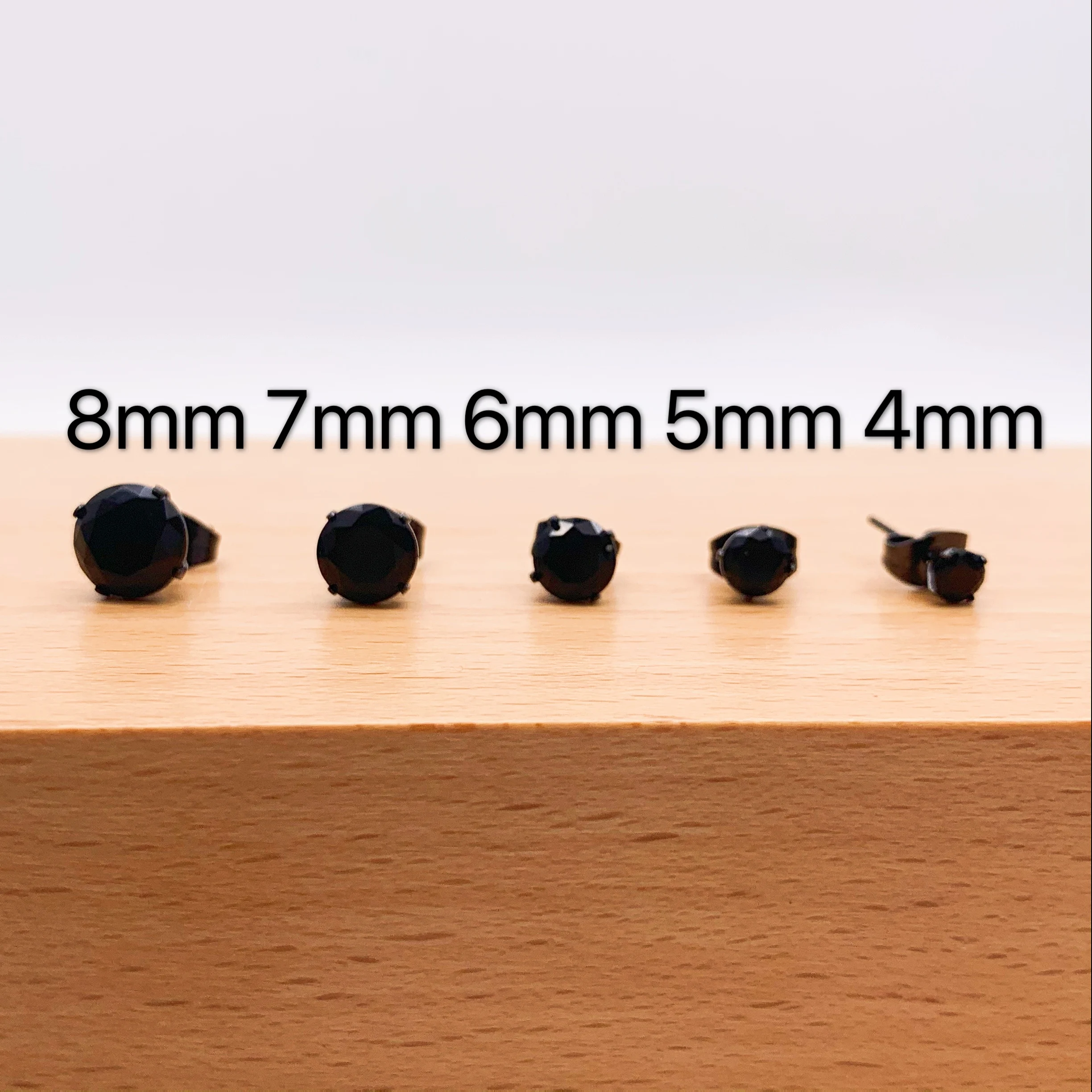 Фото Классические мини 4-8 мм очаровательные женские серьги из черного стерлингового