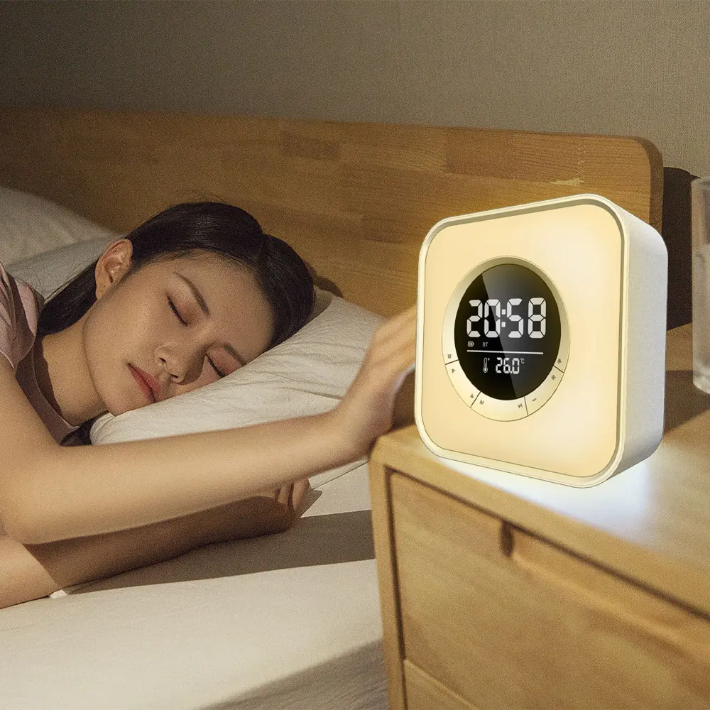 

Портативная беспроводная Bluetooth-колонка с дисплеем температуры, светодиодной RGB-подсветкой, цифровые часы, радио, стерео, с сенсорным управле...