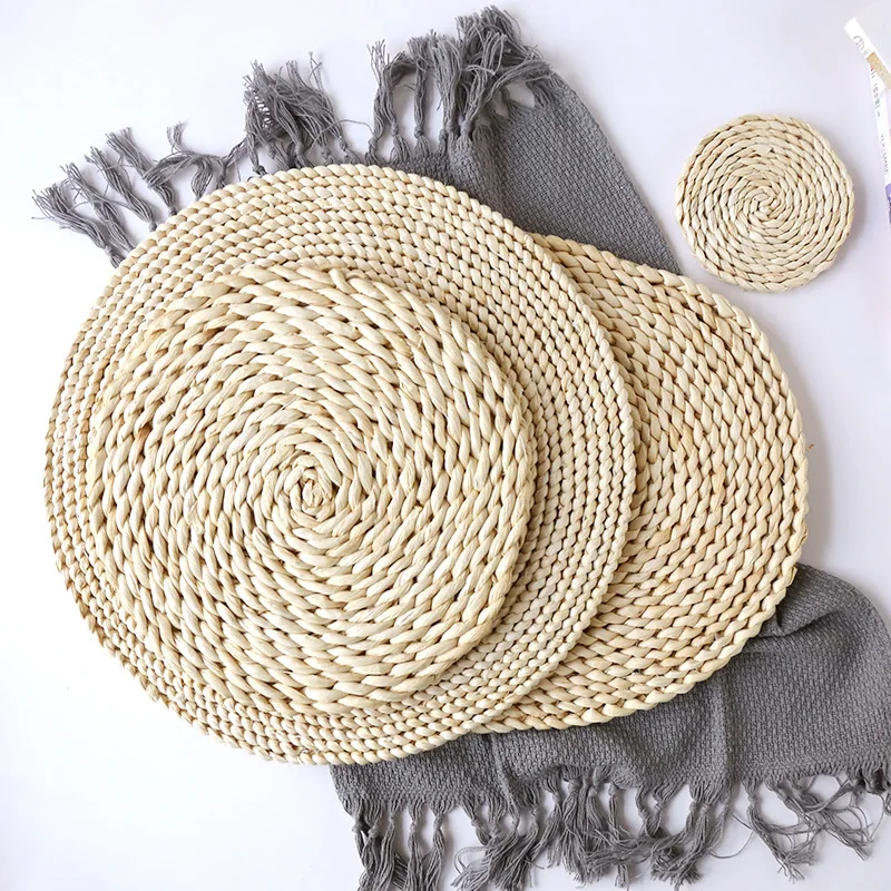 

Round Rattan Table Mats Natural Corn Straw Woven Dining Table Mat Handmade Heat Resistant Coffee Tea Cup Pad Kitchen Accessories