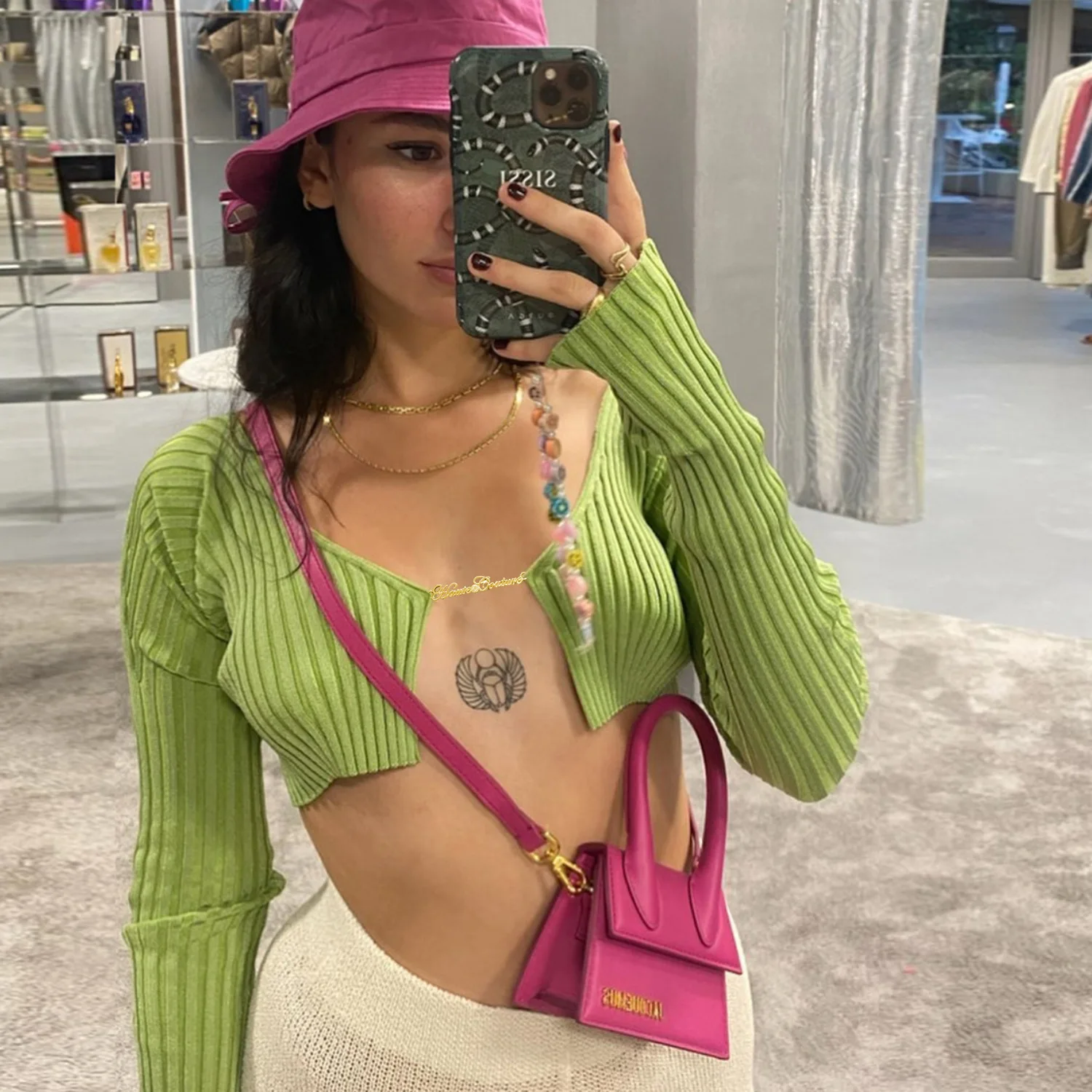 Кроп-топ женский трикотажный однотонный с длинным рукавом и V-образным вырезом |