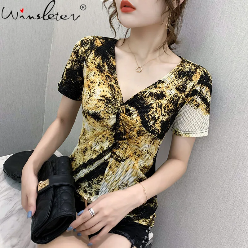 

Summer Korean Clothes T-Shirt Sexy V-Neck Drape Fashion Print Women Tops Short Sleeve Casual Slim All Match Tees 2021 T13112A