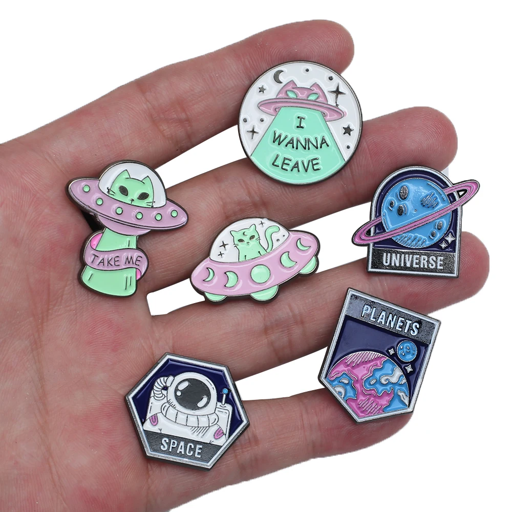 Novelty Sale Alien Cat Cats Alloy shoe charms Space Ship Rocket shoe decoration for croc jibz kidsfavor kawaii cute X-mas