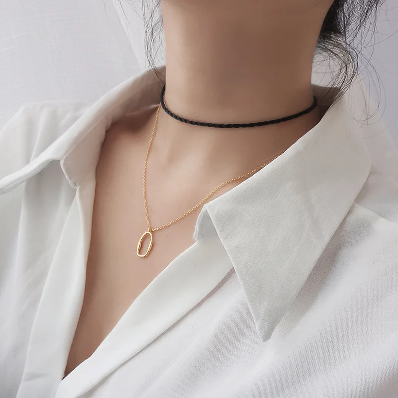 

Silvology 925 Sterling Silver Irregular Openwork Necklace Geometric Minimalist Elegant Womens Pendant Necklace Travel Jewelry
