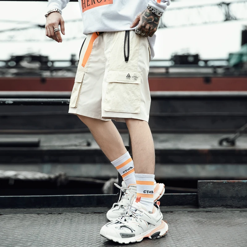 

Fashion Men Shorts Cargo Trousers Multi-Pocket 2020 Summer New Design Casual Bermuda Shorts Ribbons Mens Beach Shorts