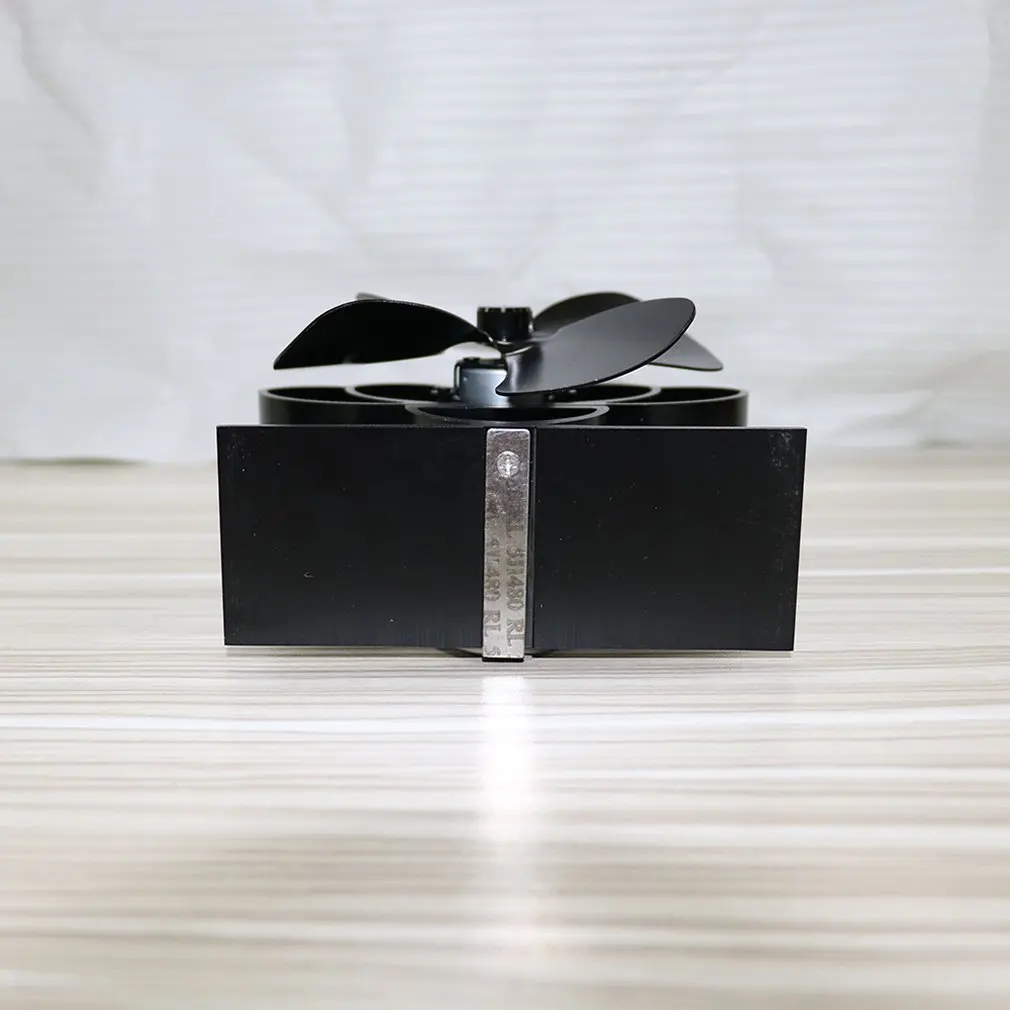 Черный камин с 4 лезвиями Тепловая печь тепловым питанием вентилятор деревянная