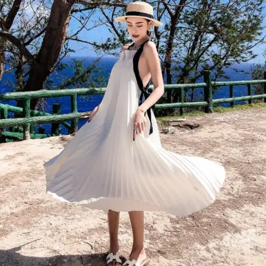 Сексуальное платье с низким вырезом на спине сменяющейся перекрестной шнуровкой