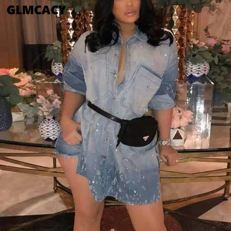 Женское джинсовое платье выше колена с отложным воротником и длинным