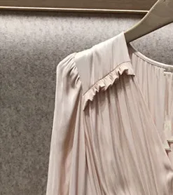 

Women V-neck Dress Pleated Long Sleeve Elastic Waist Lady Clothes Solid Color Short Robes New