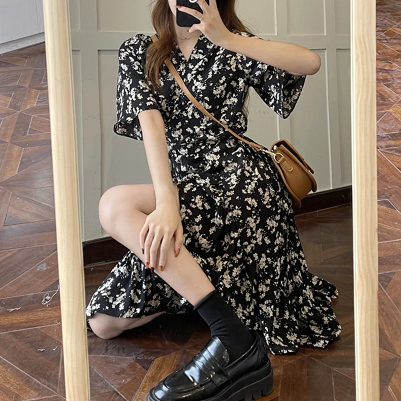 

Floral V-Neck Irregular Dress Women Korean Retro Waist Dresses Woman High Waist Slimming Mini Dress Ladies Summer 2021