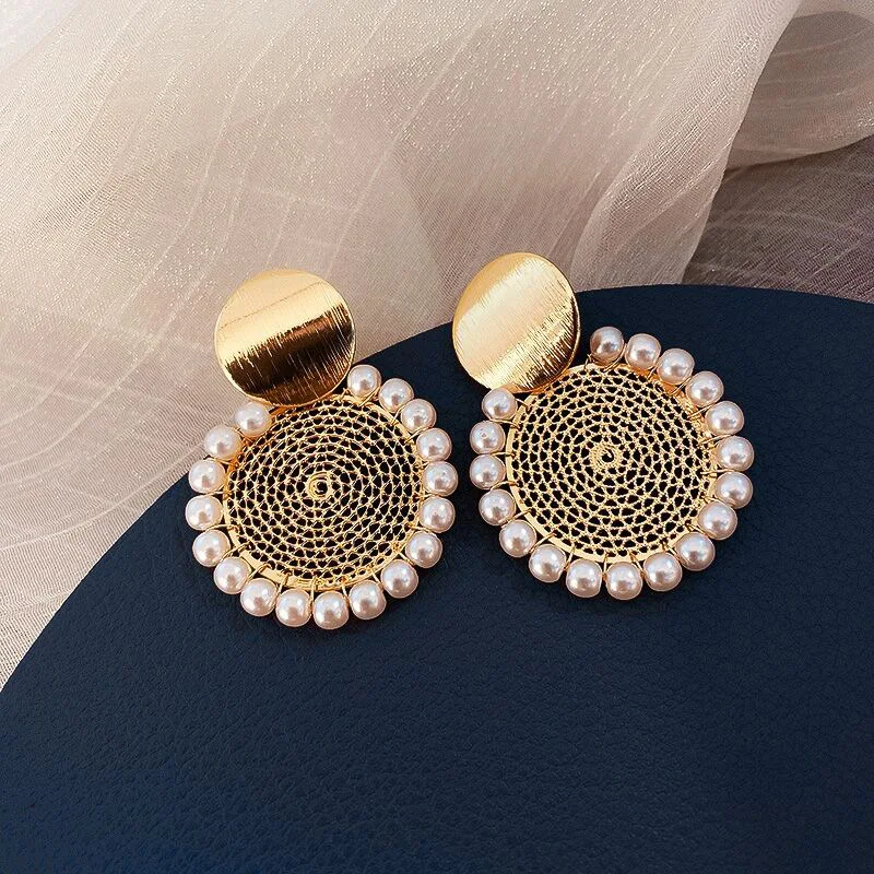 

New Round Spider Mesh Pearl Earrings Female 925 Silver Needle Geometric Personality Earrings Korean Temperament Girl Earrings
