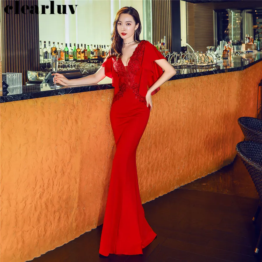 Женское вечернее платье с юбкой годе красное V образным вырезом модель