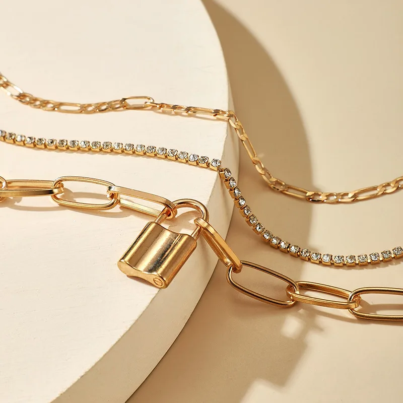 

Cbeyt Punk Multi-layered Lock Chain Anklet Set For Women Girls Fashion Gold Diamond Thick Heavy Metal Chain Anklet Beach Jewelry