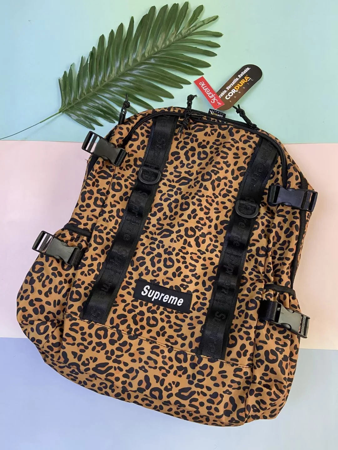 

supreme 21ss large capacity student travel Backpack new sports men and women trendy brand computer school bag