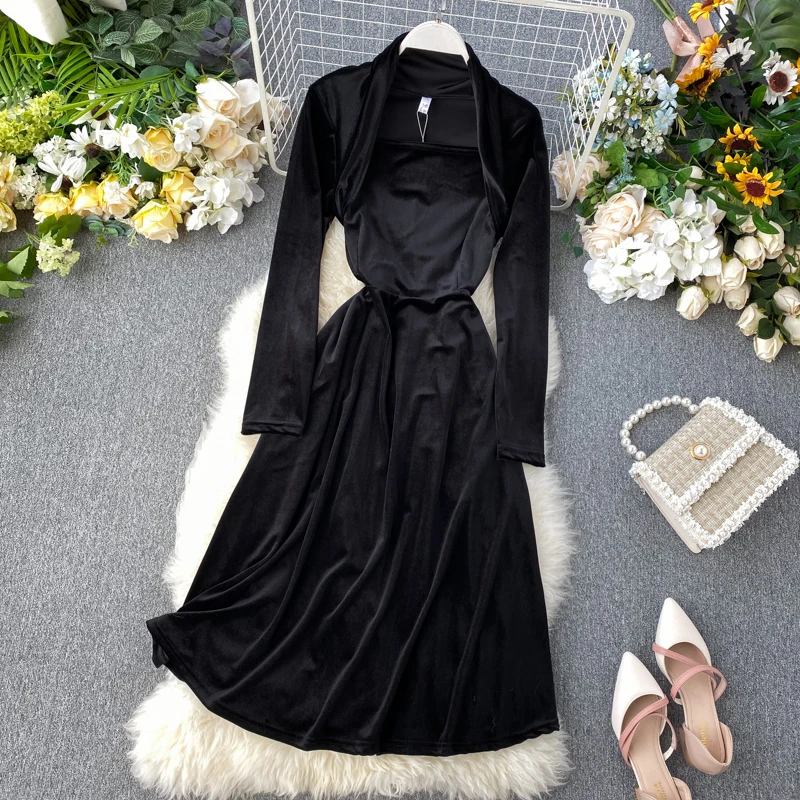 Женские велюровые платья с длинным рукавом однотонные облегающие