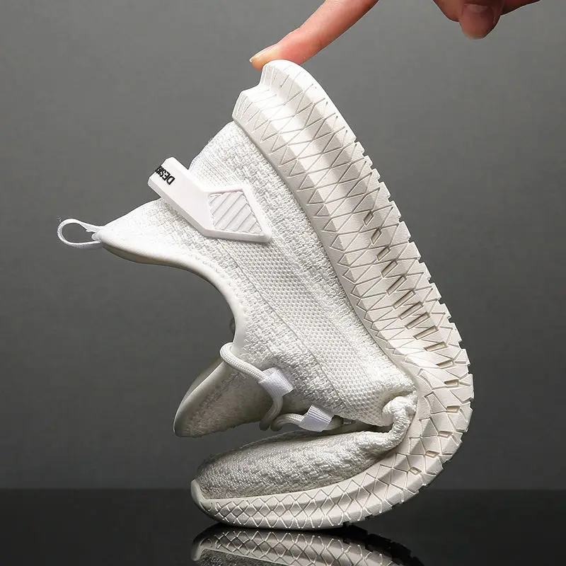 

2020 Men's Shoes Summer Casual Shoes Sports Shoes Men's Shoes Flying Woven Breathable Mesh Shoes Height Increasing