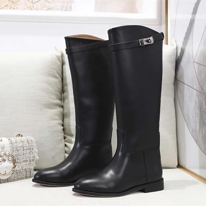 Рыцарские сапоги из натуральной кожи высокого качества с ремешком и пряжкой