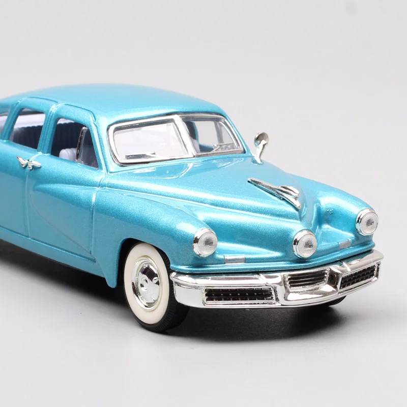 1/43 масштаб дорожный знак Классический Винтаж 1948 Tucker Торпедо седан 48 Diecasts& игрушечный транспорт модели мини-автомобилей сувенир для детей