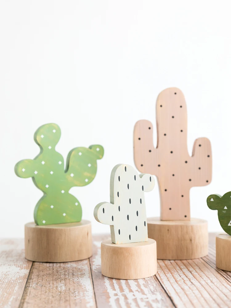 

Скандинавская декорация для ТВ кабинета маленькое маятниковое украшение С КАКТУСОМ милый Настольный ins ветрозащитный художественный Деко...