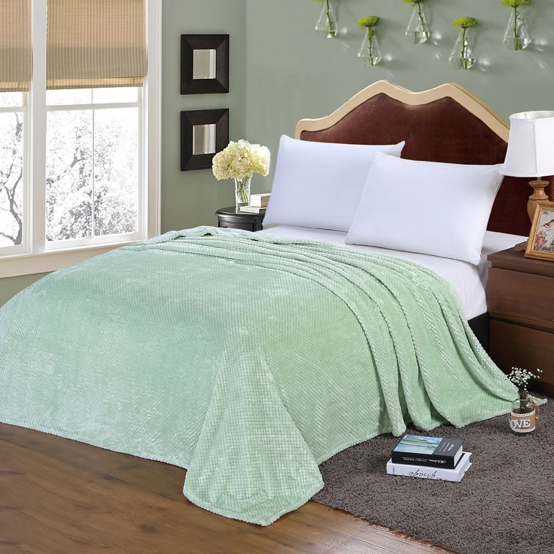 Зеленое зимнее удобное мягкое однотонное теплое микро плюшевое Флисовое одеяло