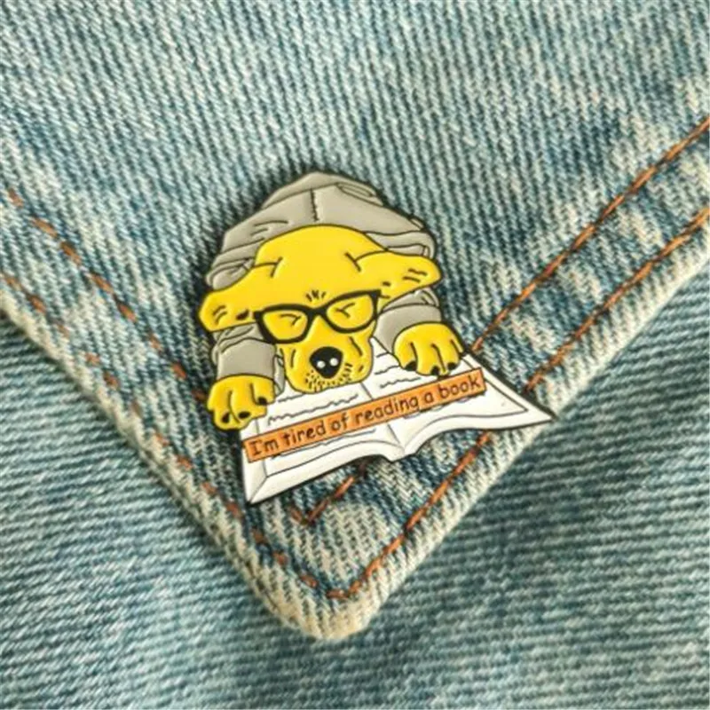 WKOUD золотой ретривер Эмаль Булавка мультфильм чтение собака мешочек для брошек