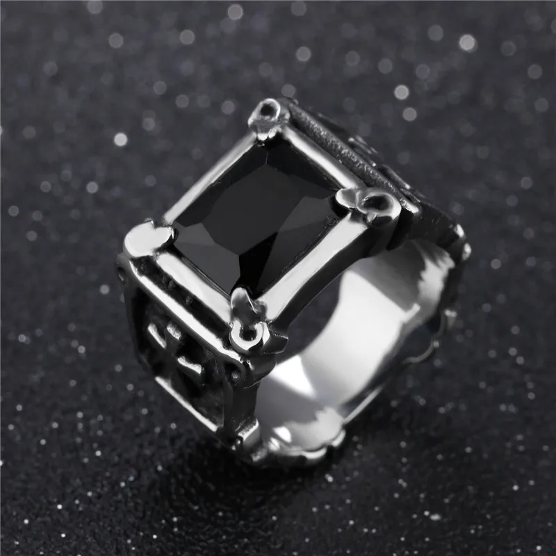 Высококачественное мужское кольцо из титановой стали инкрустированное красным