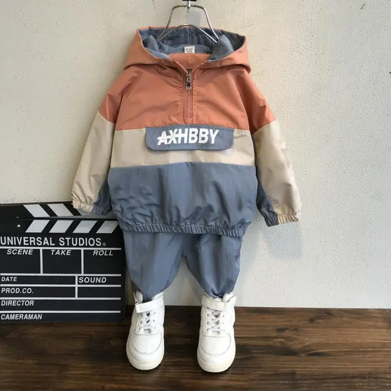 Комплект спортивной одежды с капюшоном для мальчиков весна-осень От 2 до 8 лет |