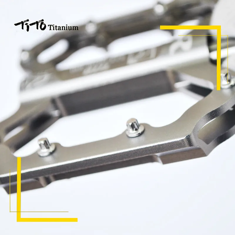 

Titanium alloy road titanium alloy pedal road mountain bike 3 Palin pedal super lubricating titanium axle pedal bicycle pedal