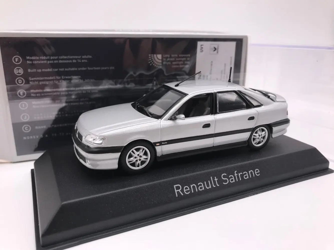 N OREV 1:43 Renault сафран 1993 бутиковые игрушки из сплава для детей детские модель