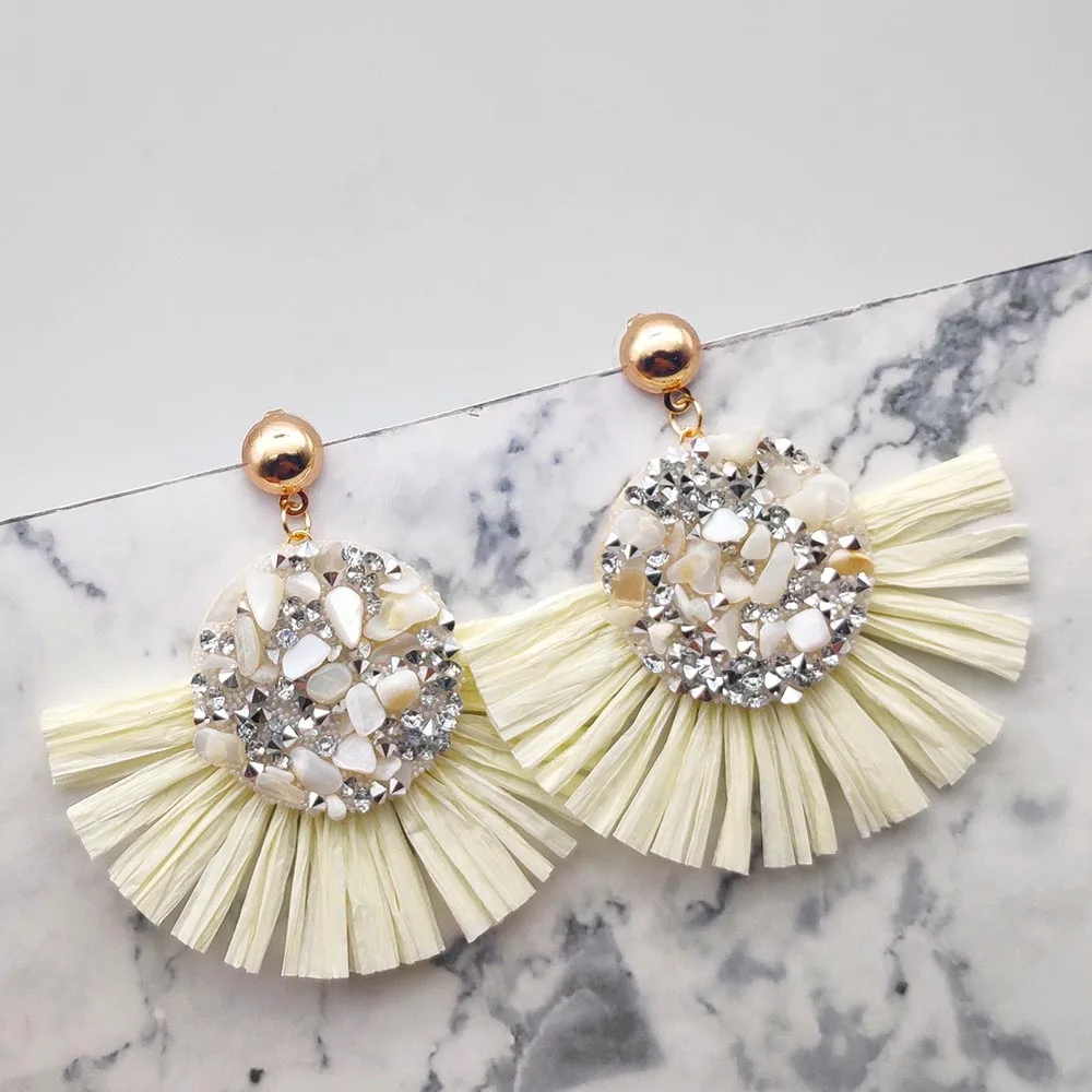 Женские серьги подвески из ротанга ручной работы с кисточками и стразами