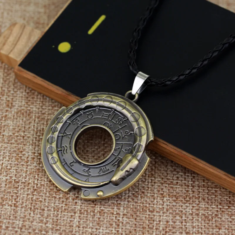 Винтажный Амулет из игры Кредо Убийцы руны змея ожерелье круглый металлический