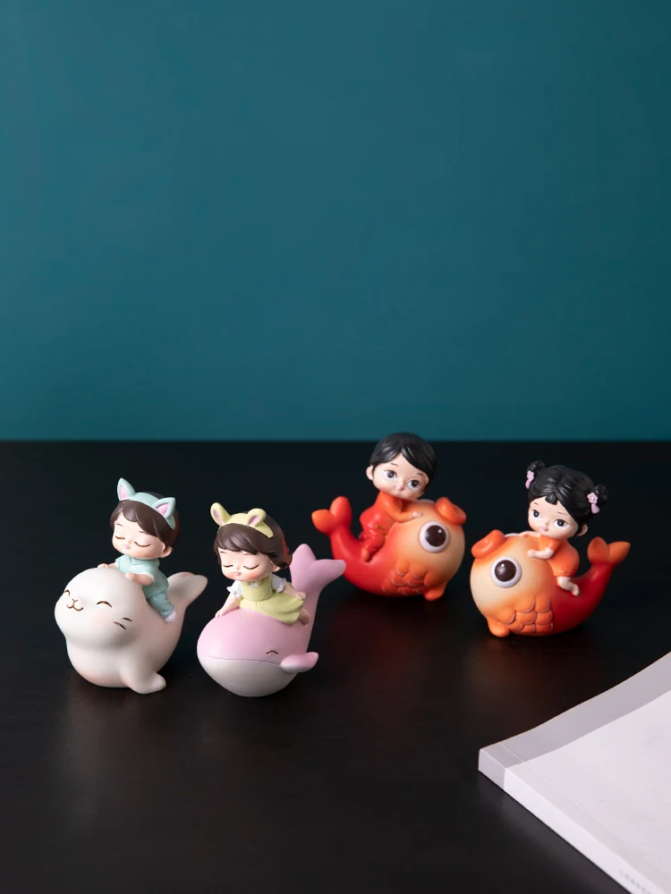 

Cute Koi shakes her head doll ornaments creative Mini accessories bedroom girl heart decoration small furnishings