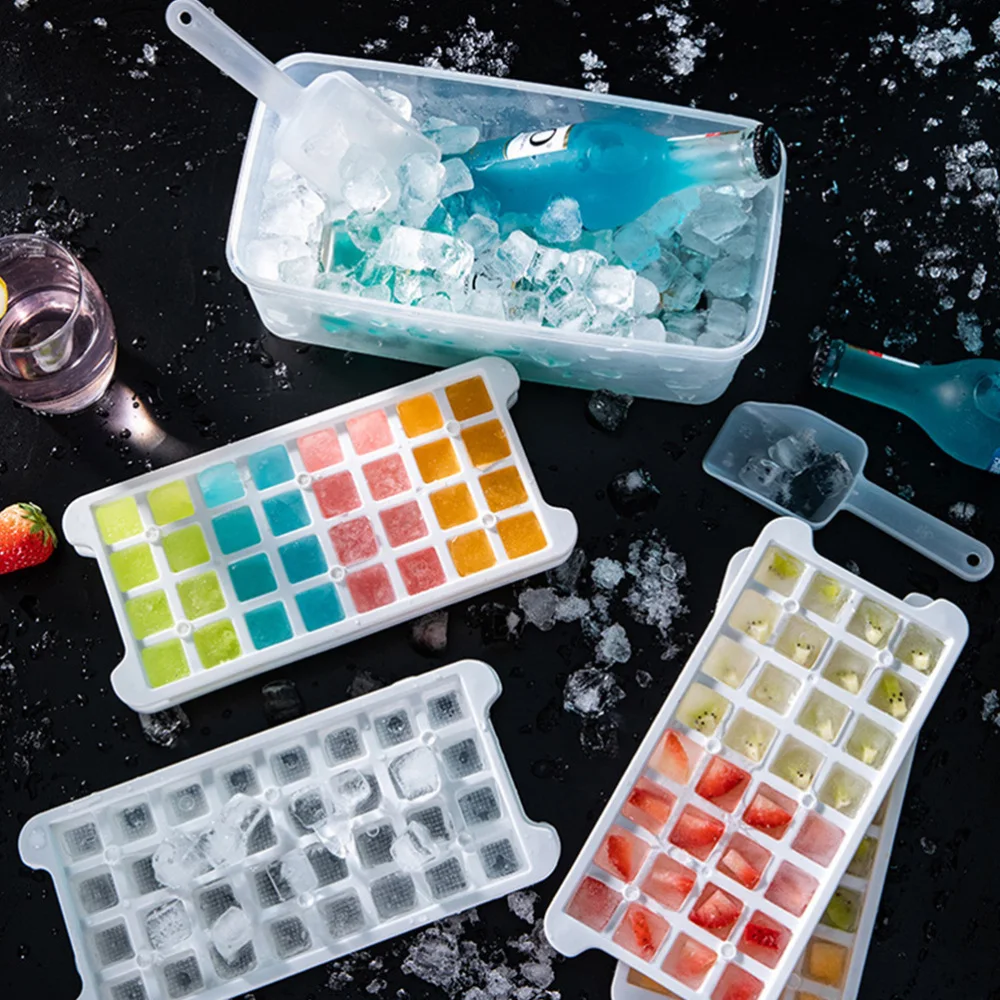 

Frozen Ice Cube DIY Mold Ice Tray Sealed Ice Box with Lid (White)