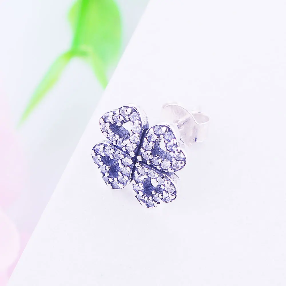 Женские серьги гвоздики из серебра 925 пробы с прозрачным