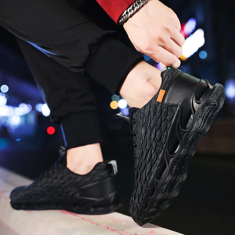 Светильник Спортивная обувь для мужчин Повседневные сетчатые кроссовки улицы