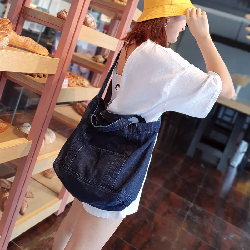 Джинсовая сумка для женщин вместительная дамская сумочка на одно плечо рюкзак