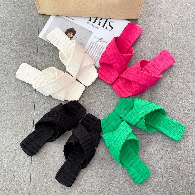 

Women Slippers Luxury Brand Open Toe Flip Flops Faux Fur Home Comfort Sandals Corduroy Design Flat Shoes Large Size Women Shoes