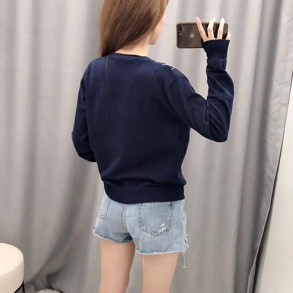 

2020 NEW women sweater black white blue plaid knitted V-Neck long sleeve sweater casual loose style female woman clothes