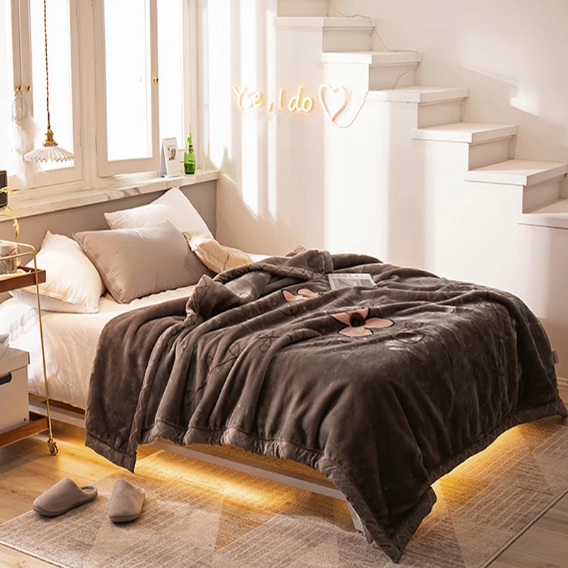 

Double Layer Winter Blankets Soft Warm Thick Bed Linens Raschel Mink Throw Faux Fur Floral Printed Blankets