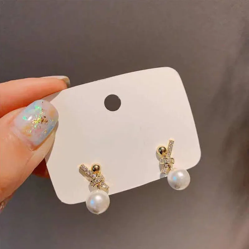 

European And American Fashion Exquisite Basic Rhinestone Pearl Earrings Simple Elegant Goddess Earrings Wholesale Hot Sale