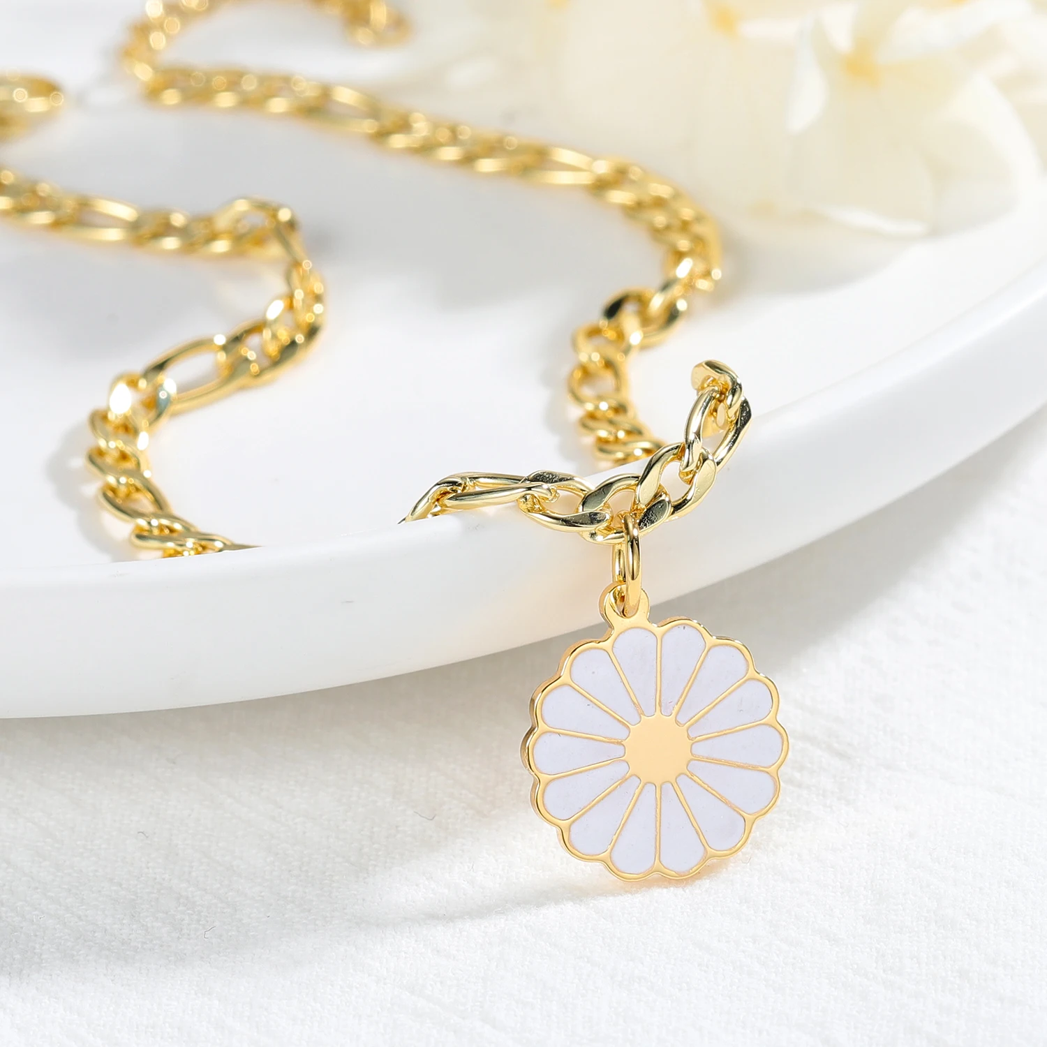 

DAISY NECKLACE Anklet Bracelet Sun Flower For Women Daisy Pendant Yellow Chrysanthemum Foot Accessories Jewelry For Womens Girl