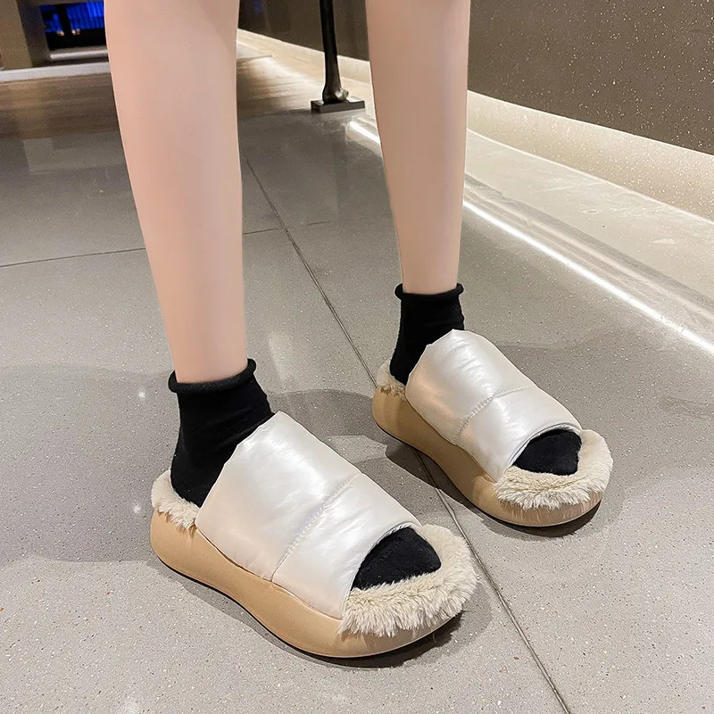 

COOTELILI 2021 New Fashion Outside Slippers Winter Warm Shoes For Women With Plush Flats Heel Beige Basic 3cm Heel Size 35-40