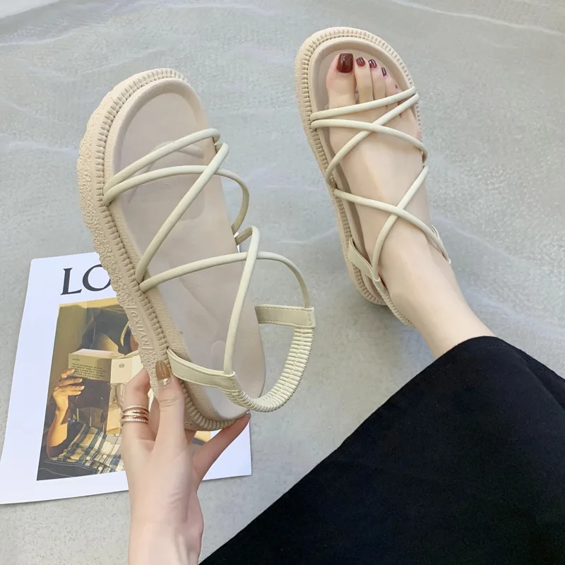 

New casual hollow sandals women's summer thick-soled sponge cake student holiday beach shoes
