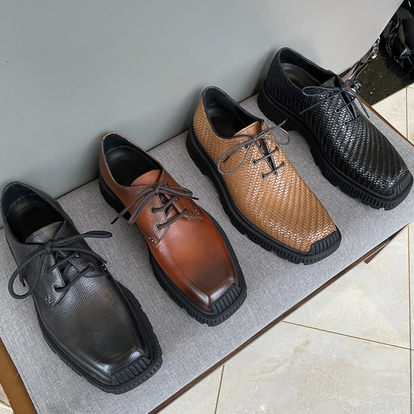 

Counter new, luxury classic formal leather shoes, high-end suit casual leather shoes, imported hand woven calf leather